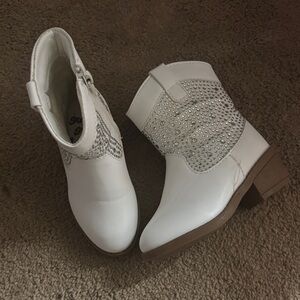 Girls' White Rhinestone Western Ankle Boots